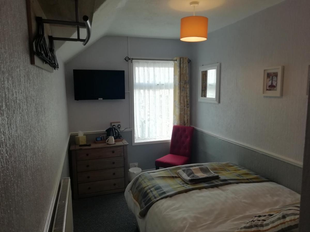 Bed & Breakfast Shirley Heights 3*
