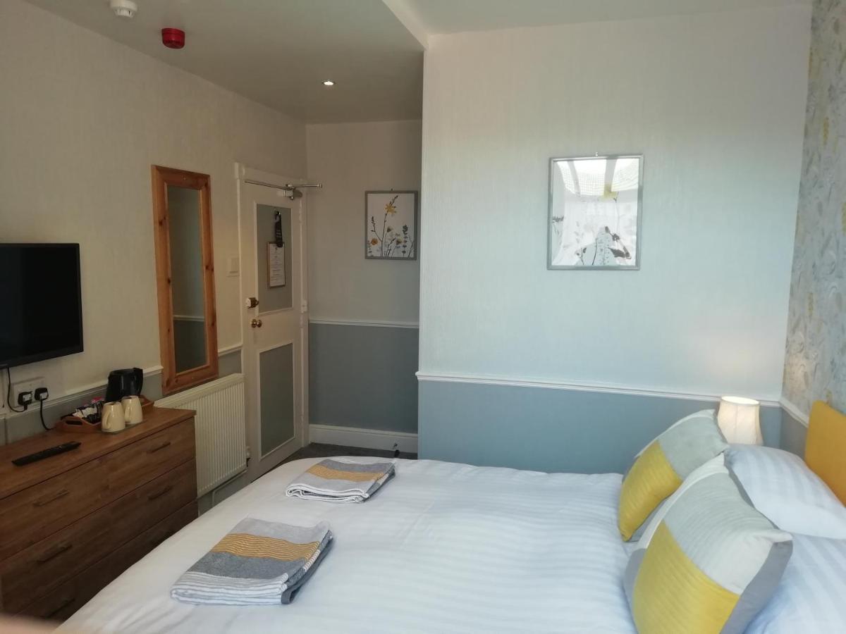 Bed & Breakfast Shirley Heights 3*
